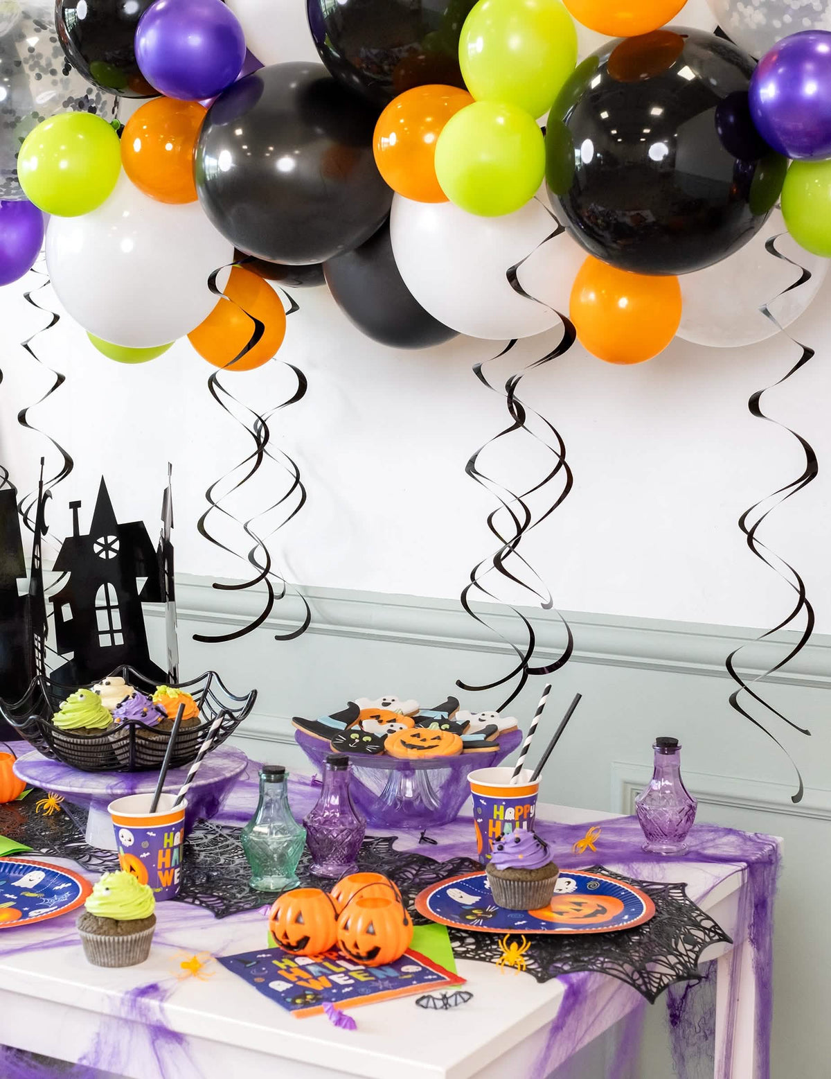 Decorarea în context cu spirale pentru petrecere