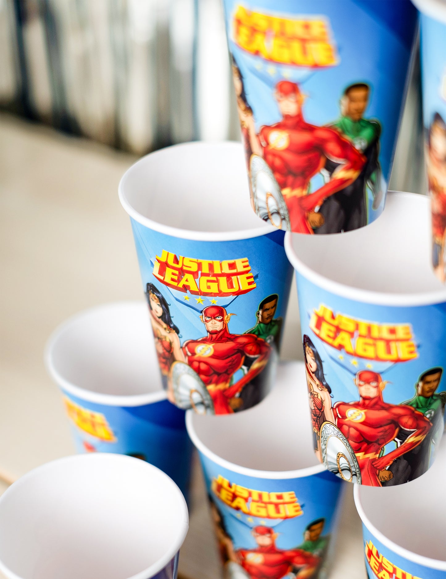 8 pahare de hârtie Justice League™ de 210 ml
