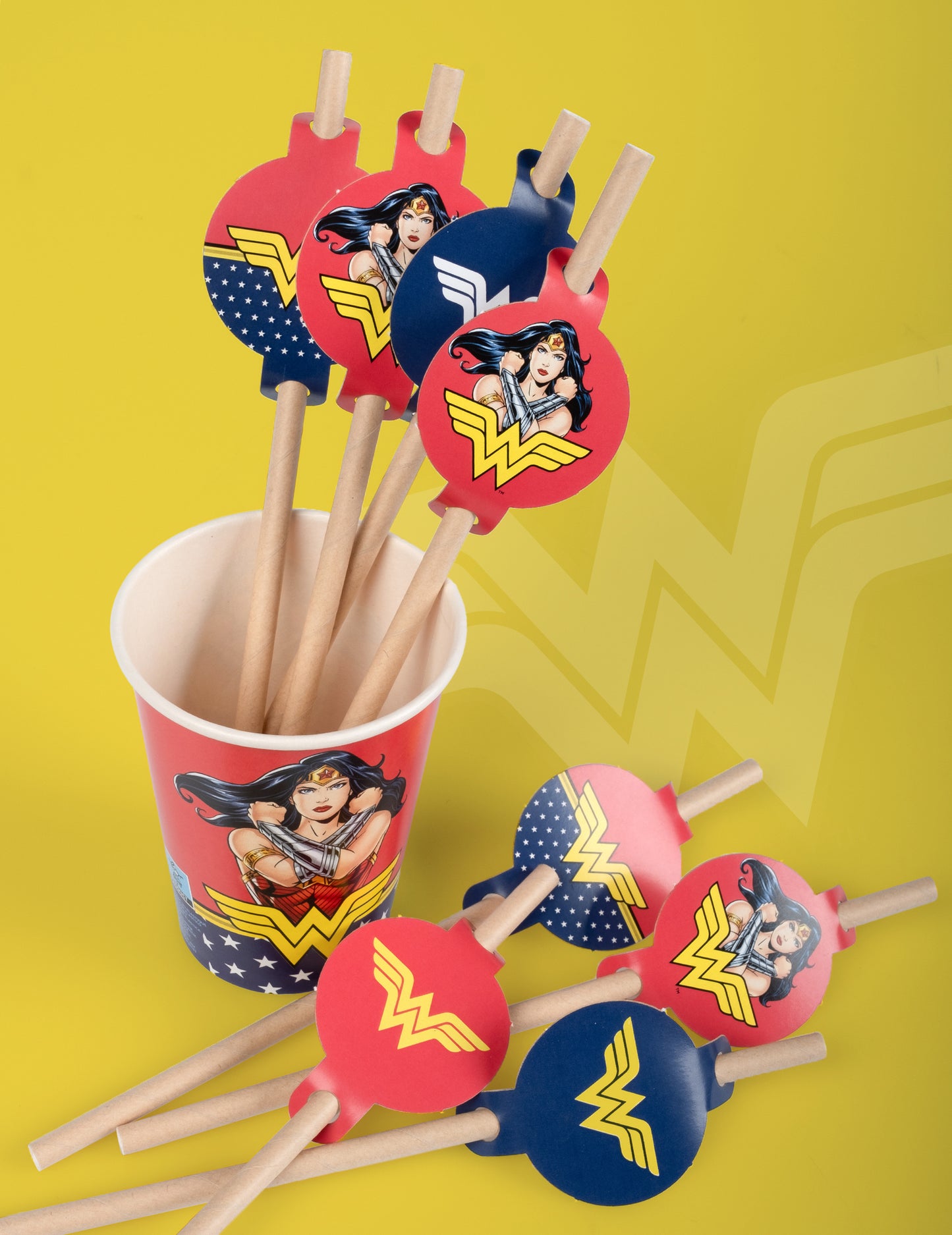 8 paie medalion din carton Wonder Woman™ de 20 cm