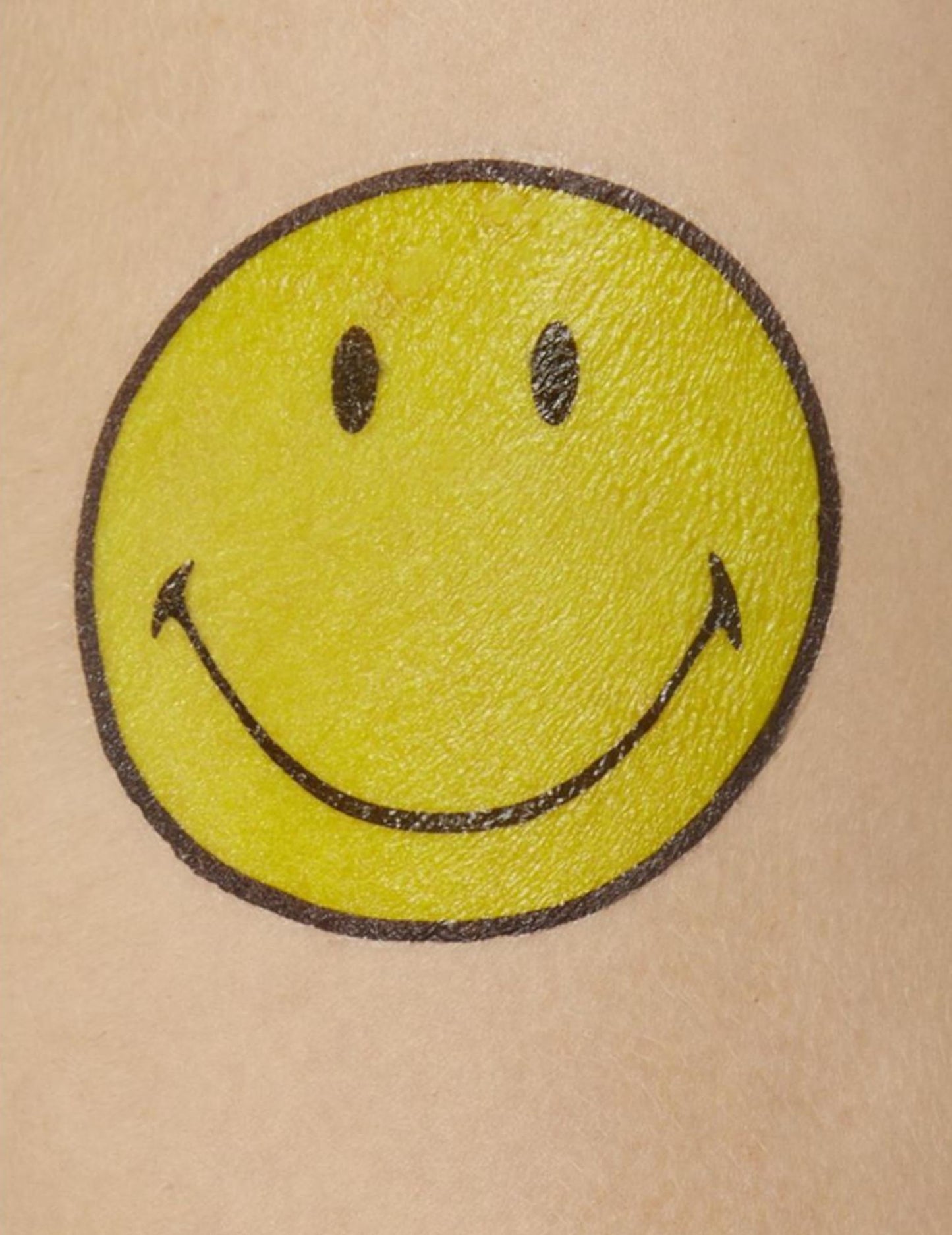 9 tatuaje zâmbitoare multicolore