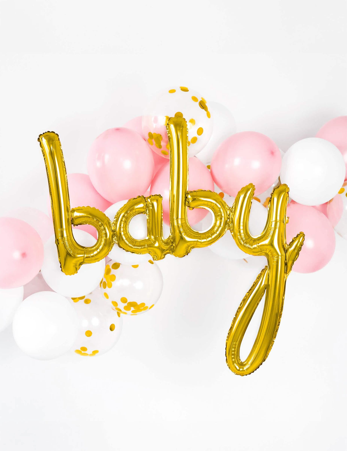 Prim-plan pe inscripția aurie de pe balonul din aluminiu baby