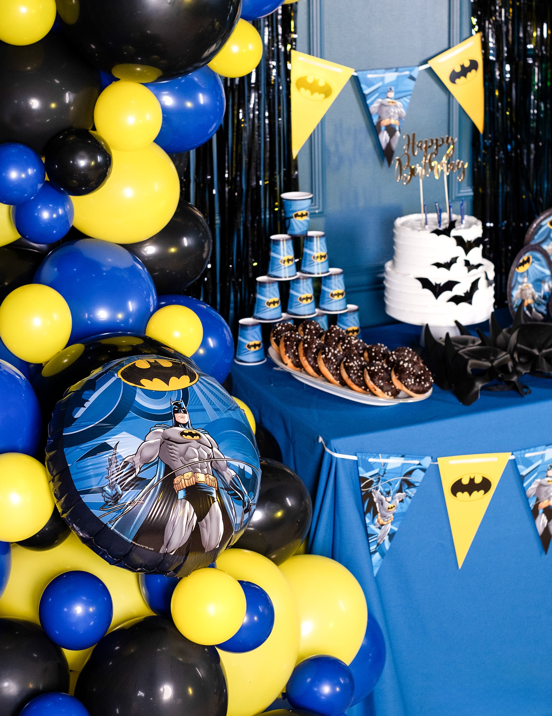 Mise en scène de décoration d'anniversaire du Ballon aluminium Batman