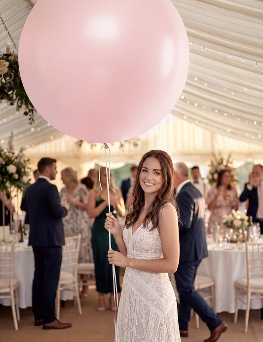 Giant Pink Giant Giant Latex Pale 1 M