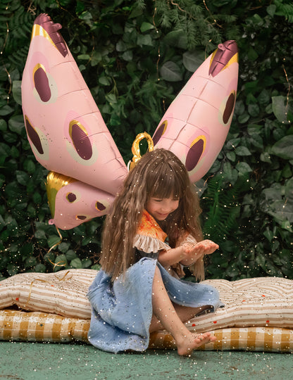 Minge gigantică din aluminiu în formă de fluture 120 x 87 cm roz și auriu