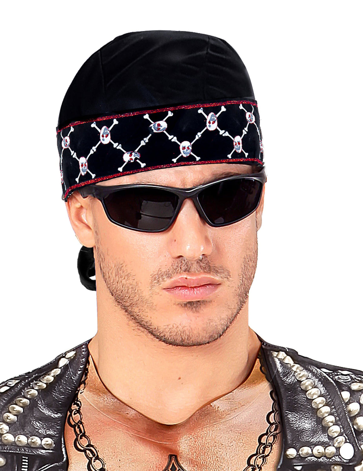 Gros plan du bandana pirate pour adulte