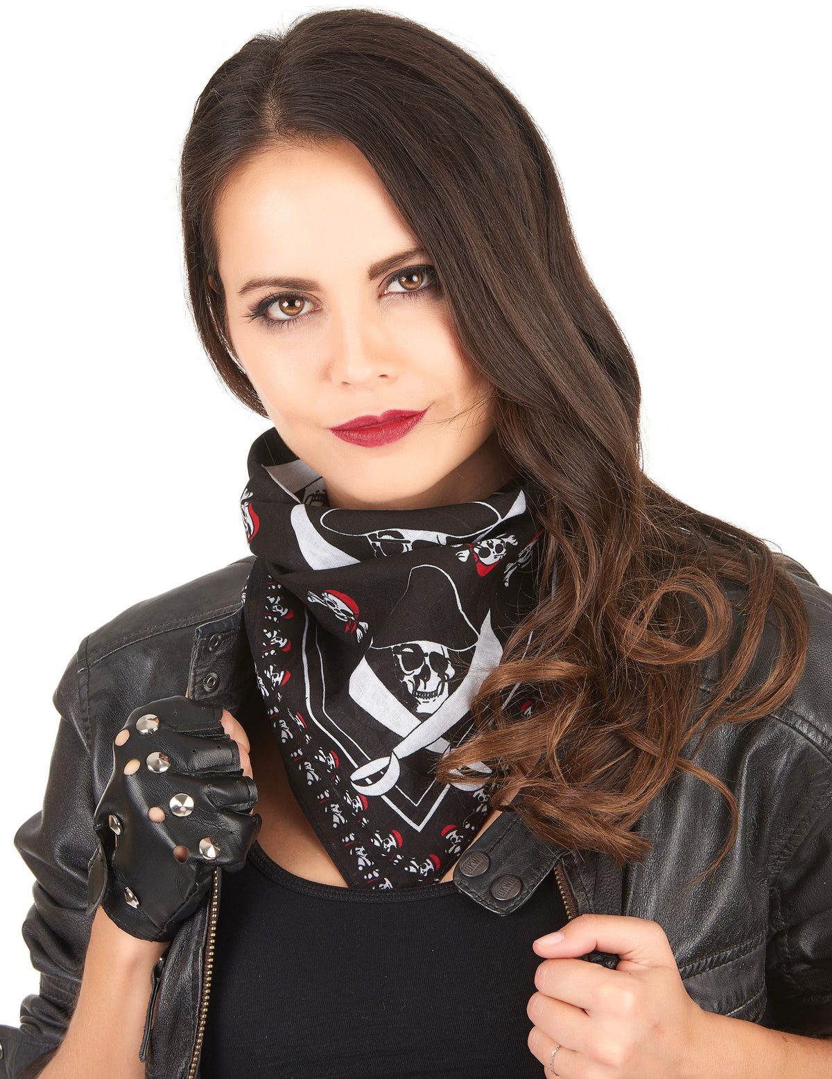 Mise en situation du bandana squelette pirate pour adulte