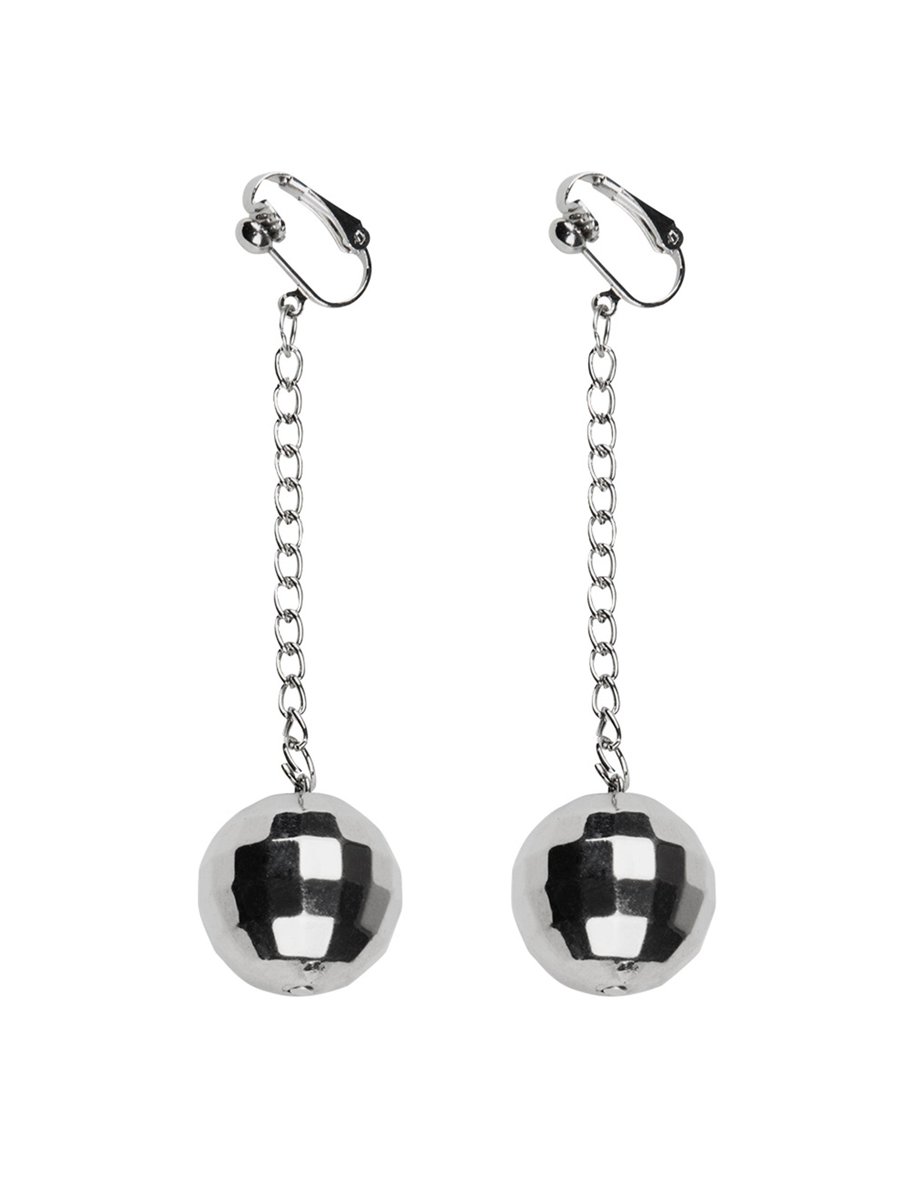 Détail du système d'attache par clips des boucles d'oreilles boules disco