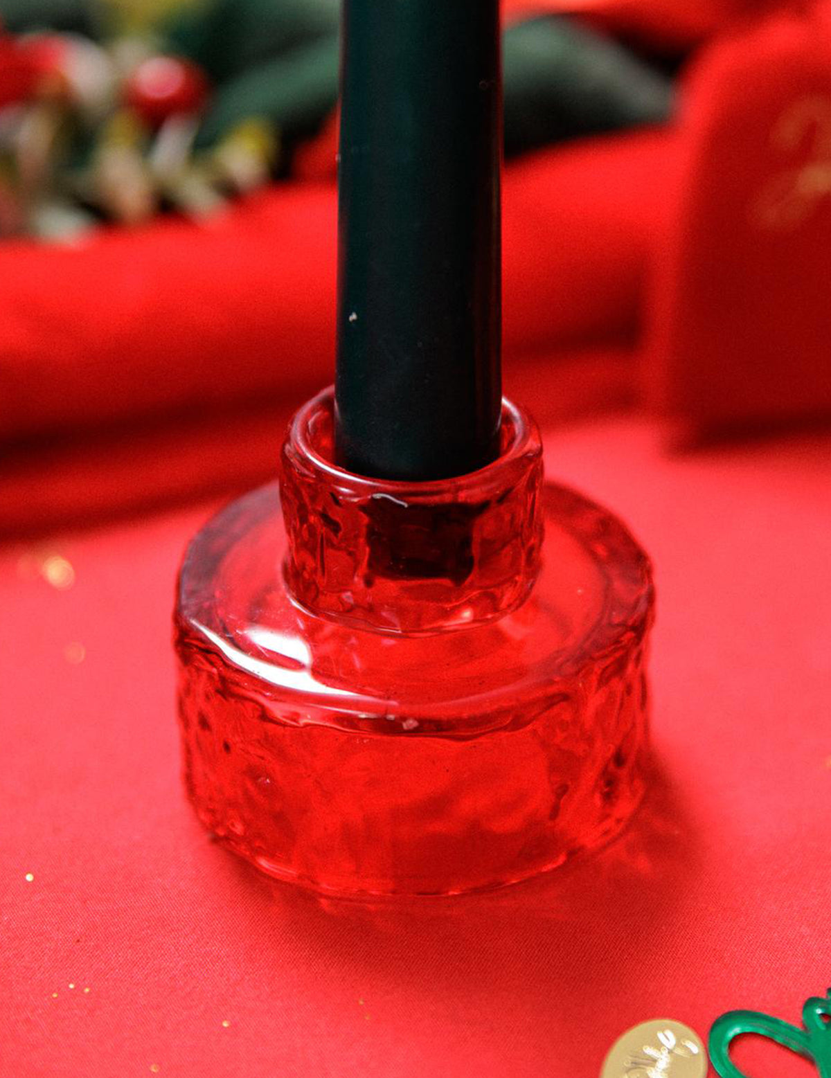 Bougeoir en verre rouge 6,5 x 5,3 cm