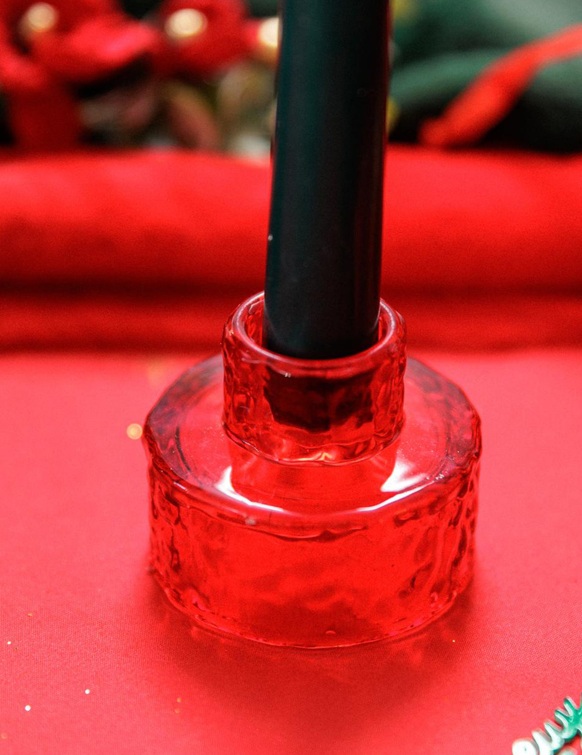 Bougeoir en verre rouge 6,5 x 5,3 cm