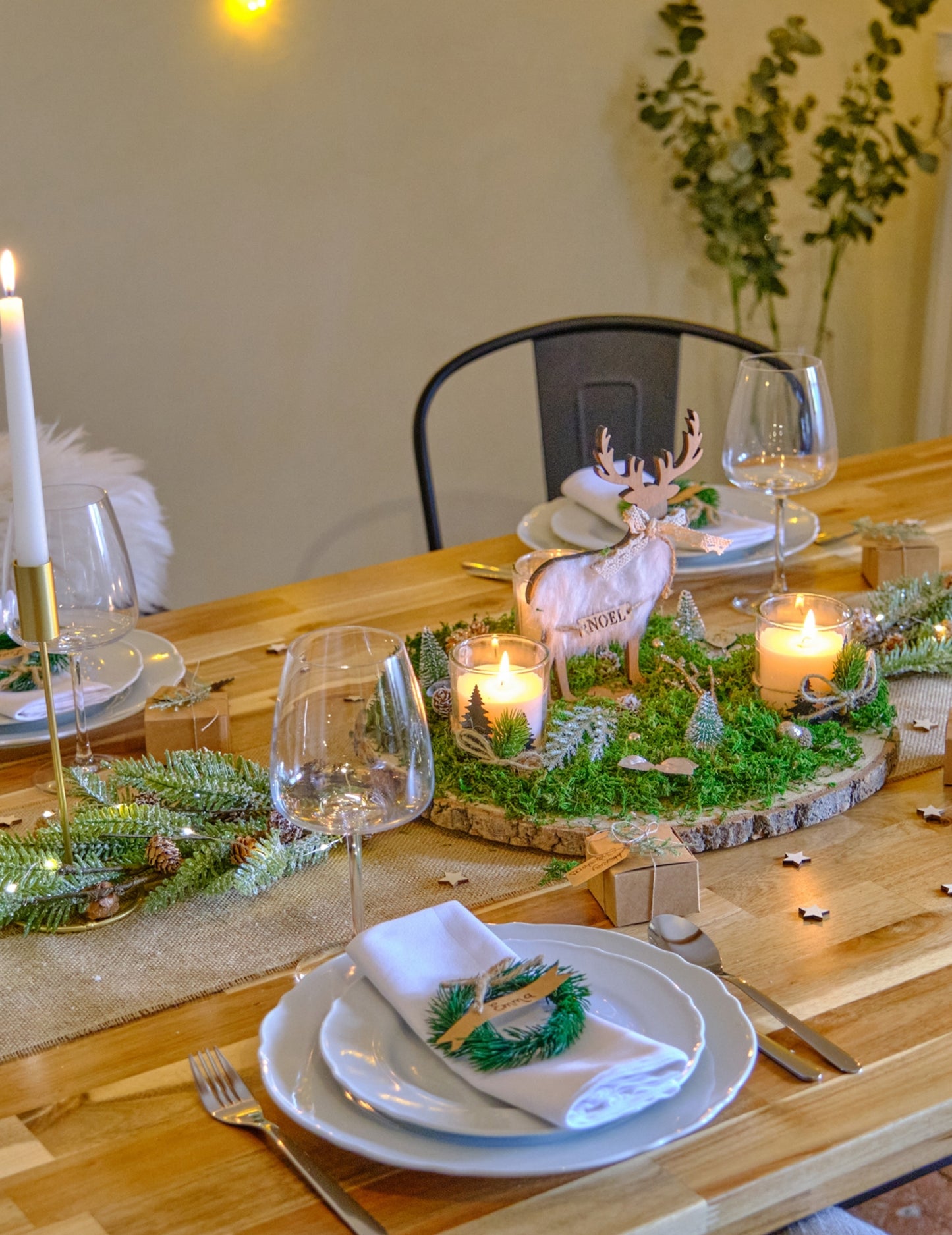 Ramură de brad înzăpezită 65 cm 