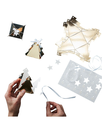 Kit calendar Advent cu cutii aurii în formă de brad pentru personalizare 5.5 cm cu etichete