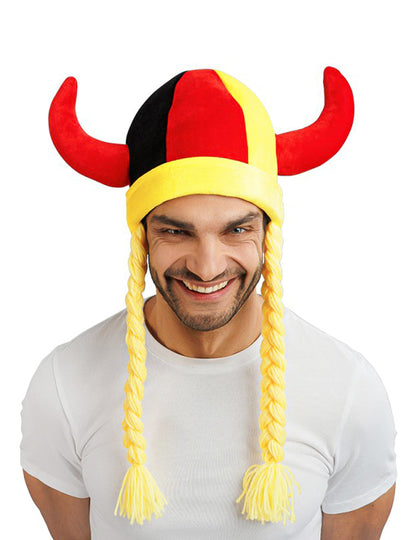 Cască din material textil cu coarne și cozi împletite suporter Germania
