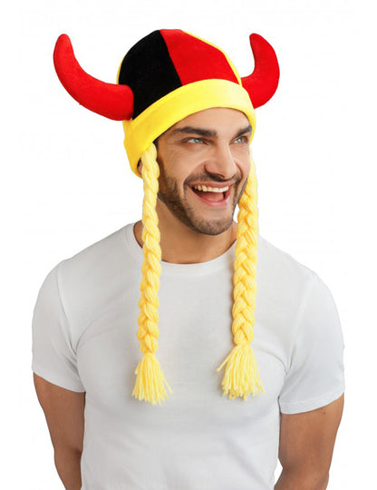 Cască din material textil cu coarne și cozi împletite suporter Germania