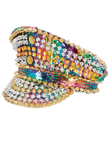 O șapcă curcubeu cu unghii pentru adulți