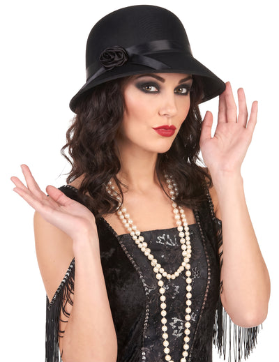 Hat charleston ani 20 femei