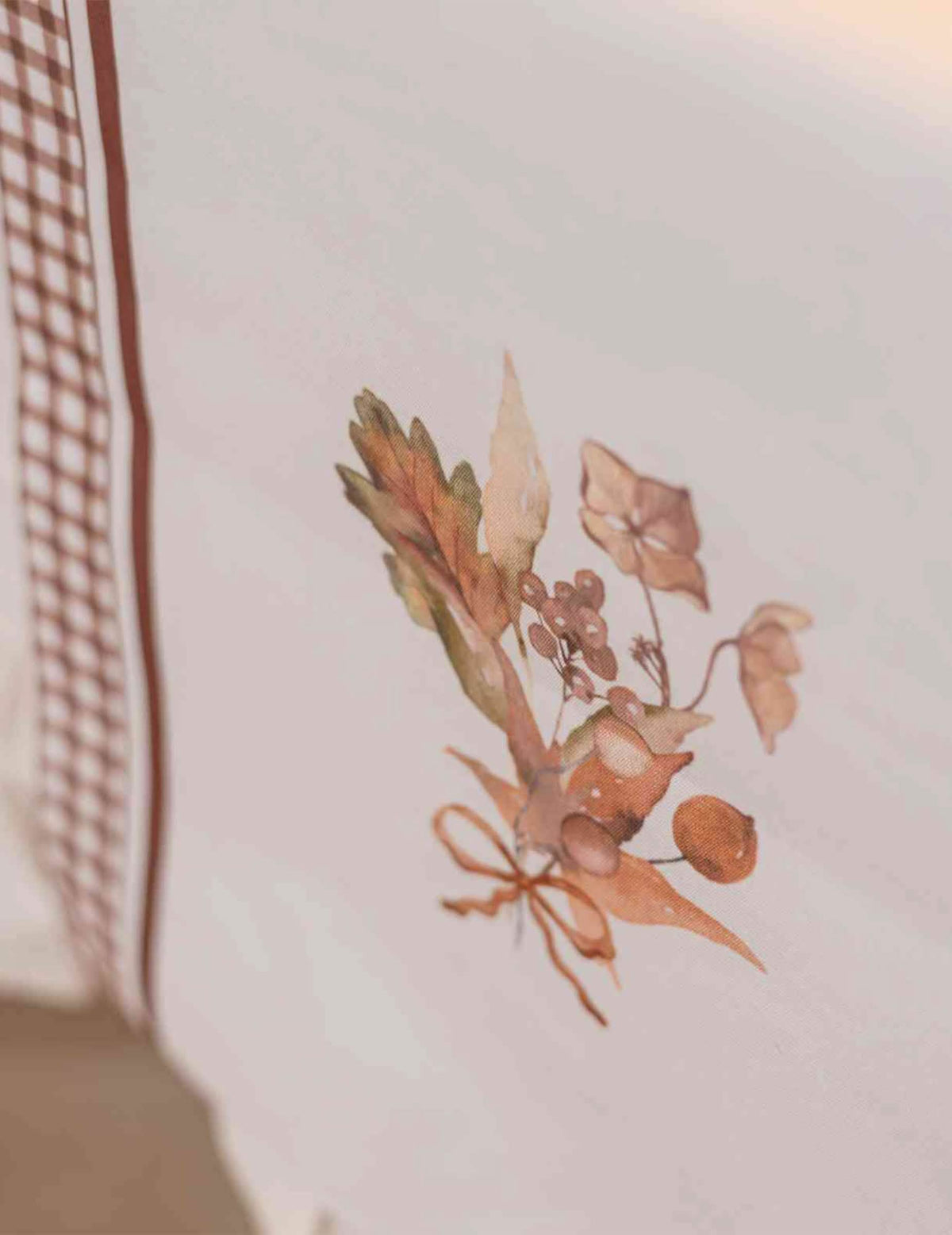 Traverse de masă Buchet de toamnă din pânză crem și auburn 28 cm x 3 m