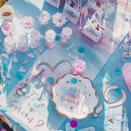 Aranjare de masă pentru baby shower, fată sau băiat