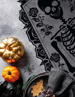 Veselă de unică folosință și reutilizabilă pentru Halloween