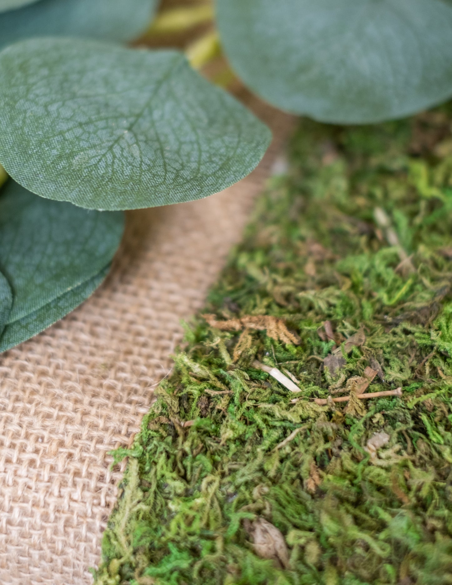 Traversă de masă din mușchi natural 30 cm x 2 m pentru nuntă