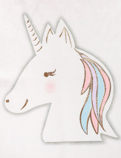 Gros plan sur la tête de licorne du chemin de table licorne pastel