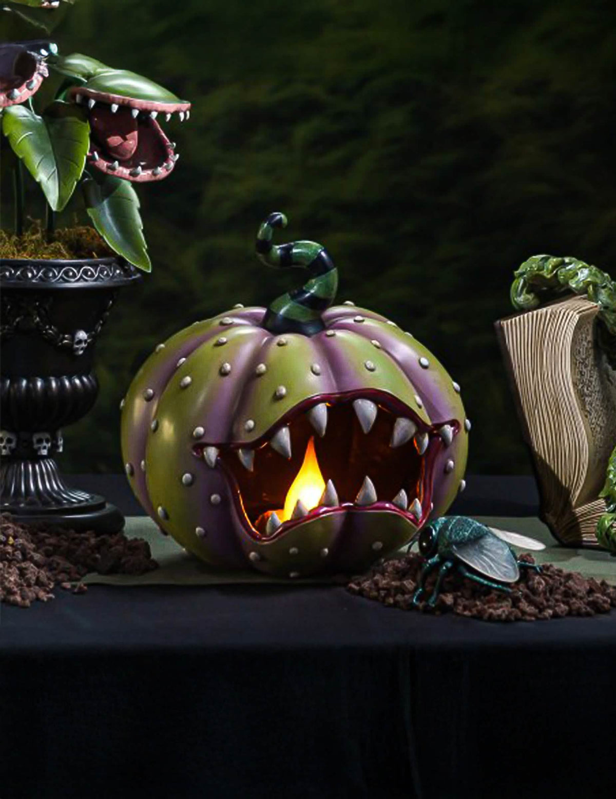 Citrouille carnivore décorative en résine avec LED 28 x 28,5 x 28,5 cm