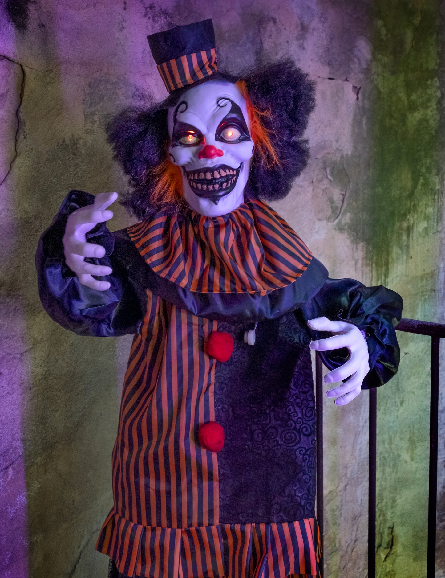 Clovură demonică animată - 170 cm