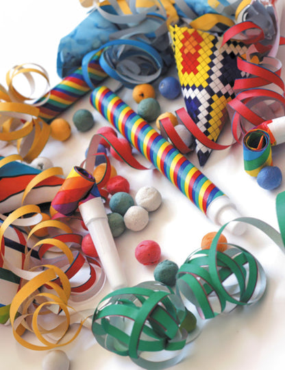 Cutie multicolora cu bomboane de petrecere pentru 50 de persoane