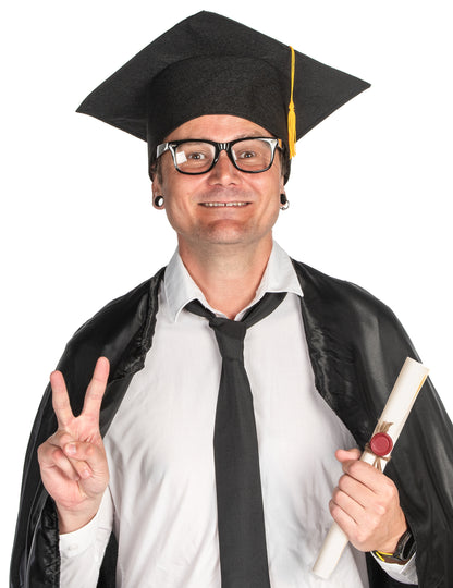 Șapcă pentru studenți negri adulți