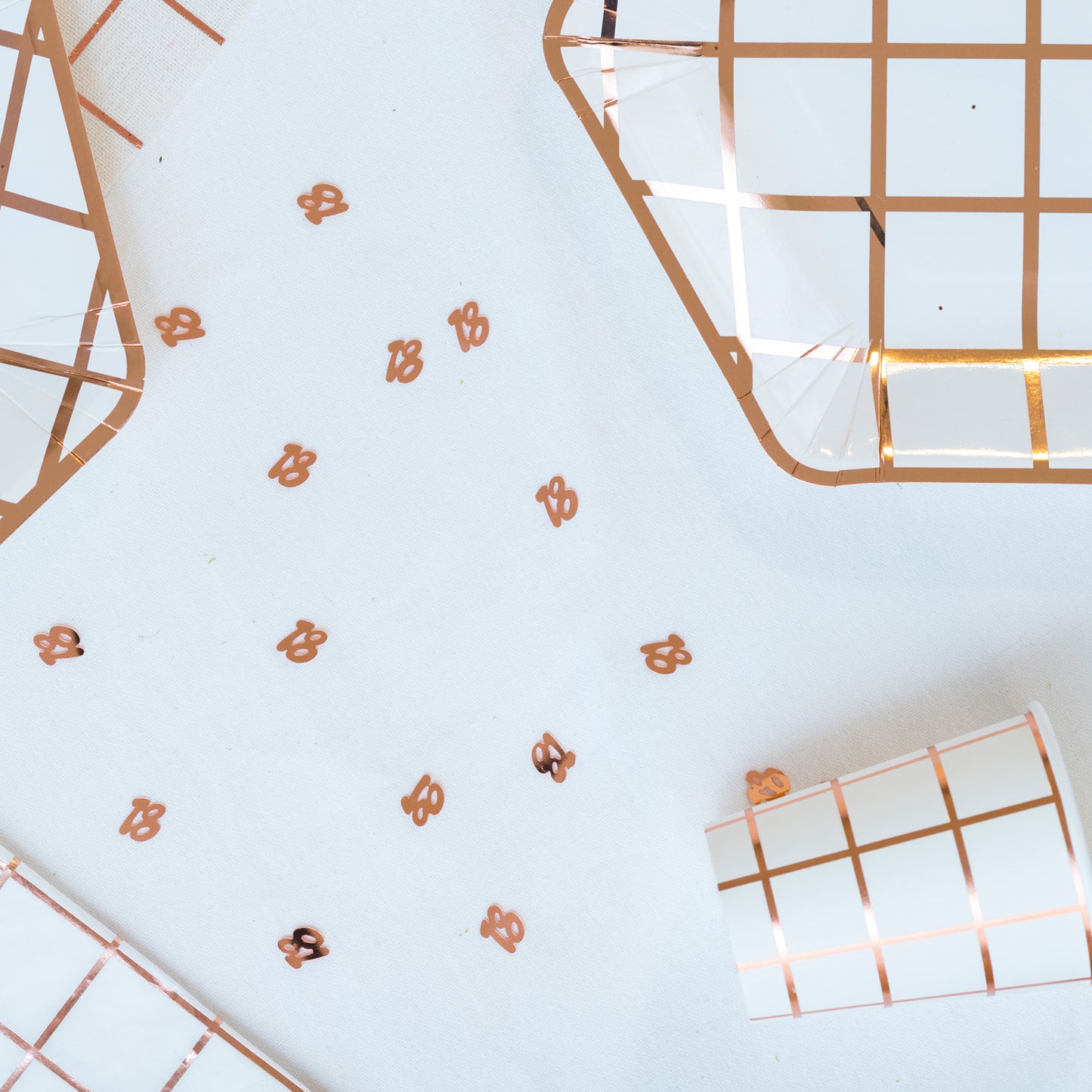 Confetti de masă auriu-roz cu tematică de 18 ani, 17g