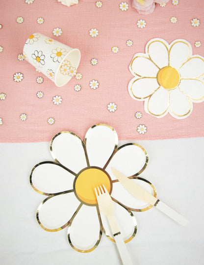 Mise en situation sur une table du Confettis de table Marguerite