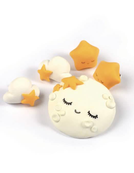 Figurine terminate ale kitului de modelare cornet surpriză fimo lună