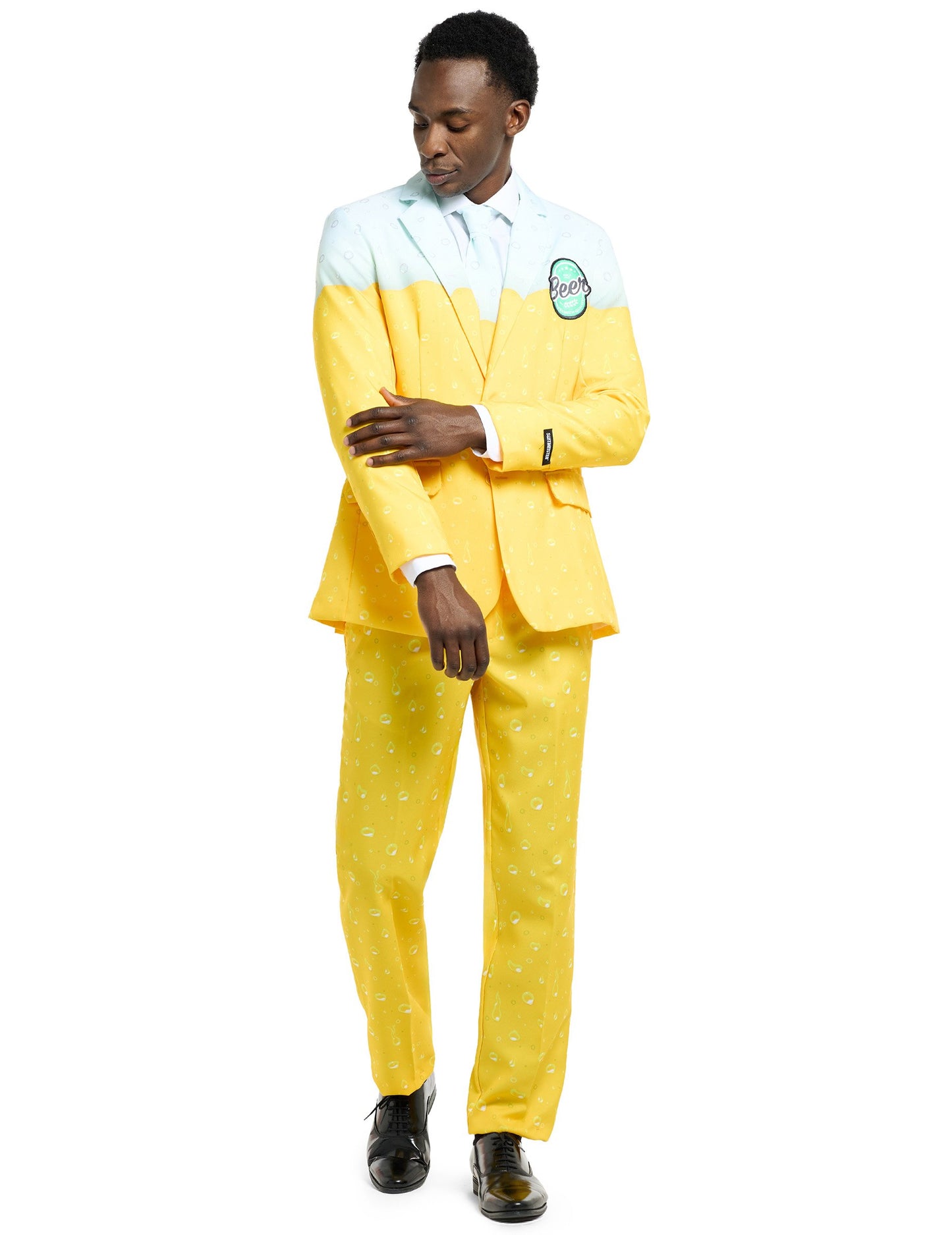 Costum, domnul galben bere a urmat adulții