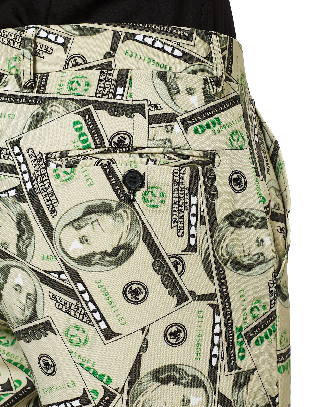Gros plan sur la poche arrière du pantalon du costume Mr. Cashanova pour homme
