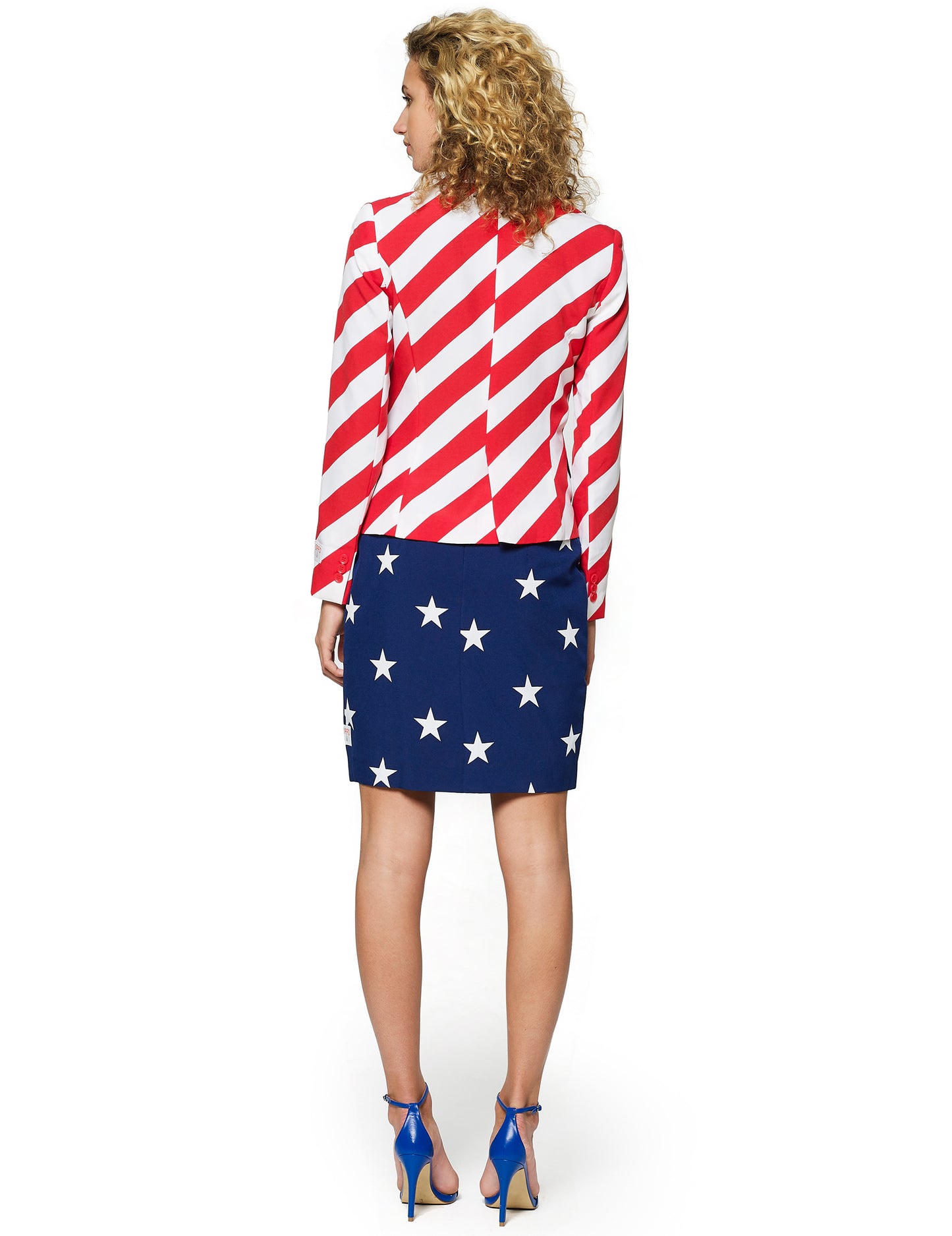 Costum doamna. America femeie opusă