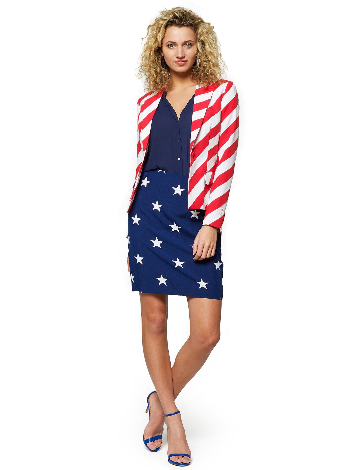 Costum doamna. America femeie opusă