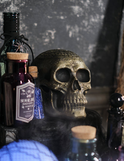 Craniu schelet cu pentagram auriu