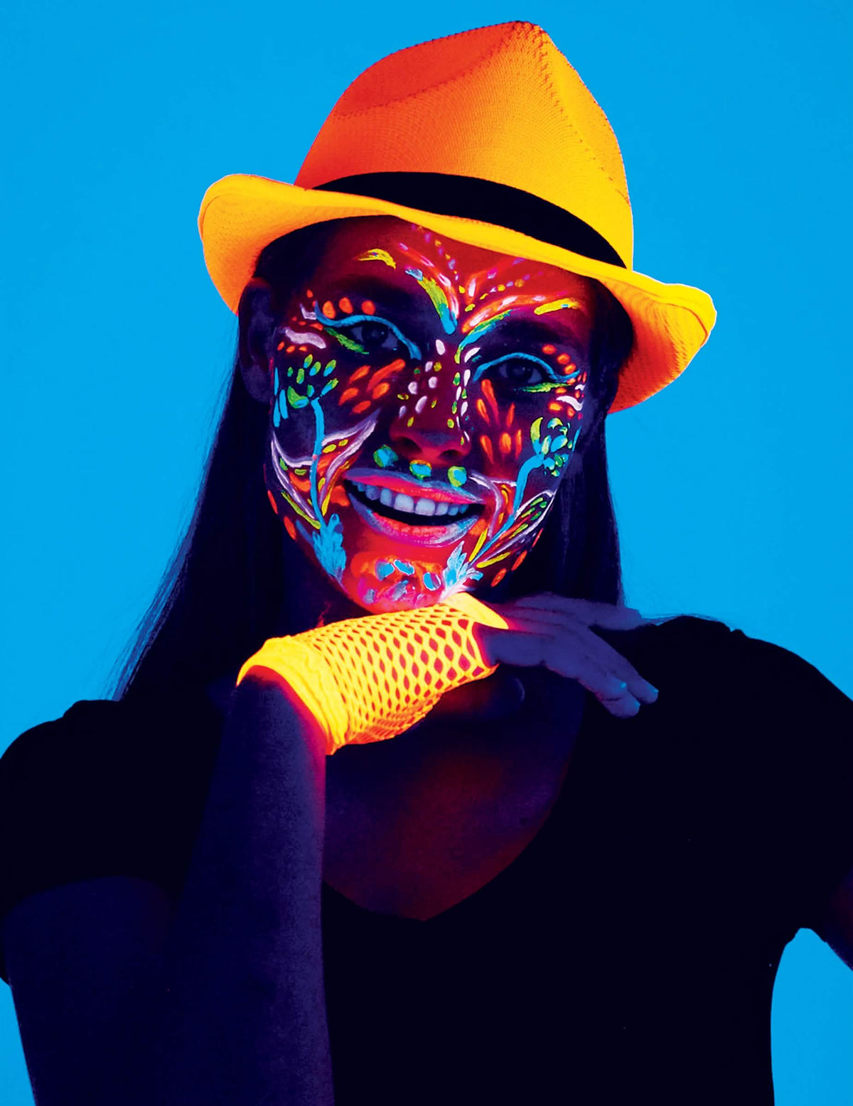 Efect fluorescent pe față al cremei machiaj profesional UV pentru adult și copil