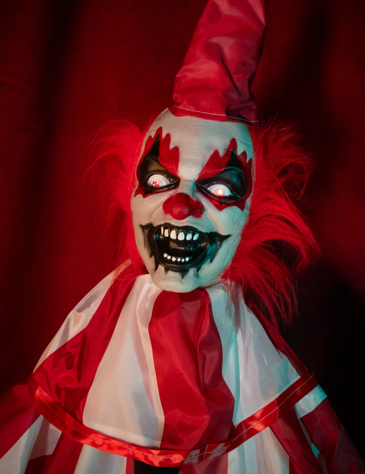 Decorațiune animată clovn malefic cu mișcări 170 cm