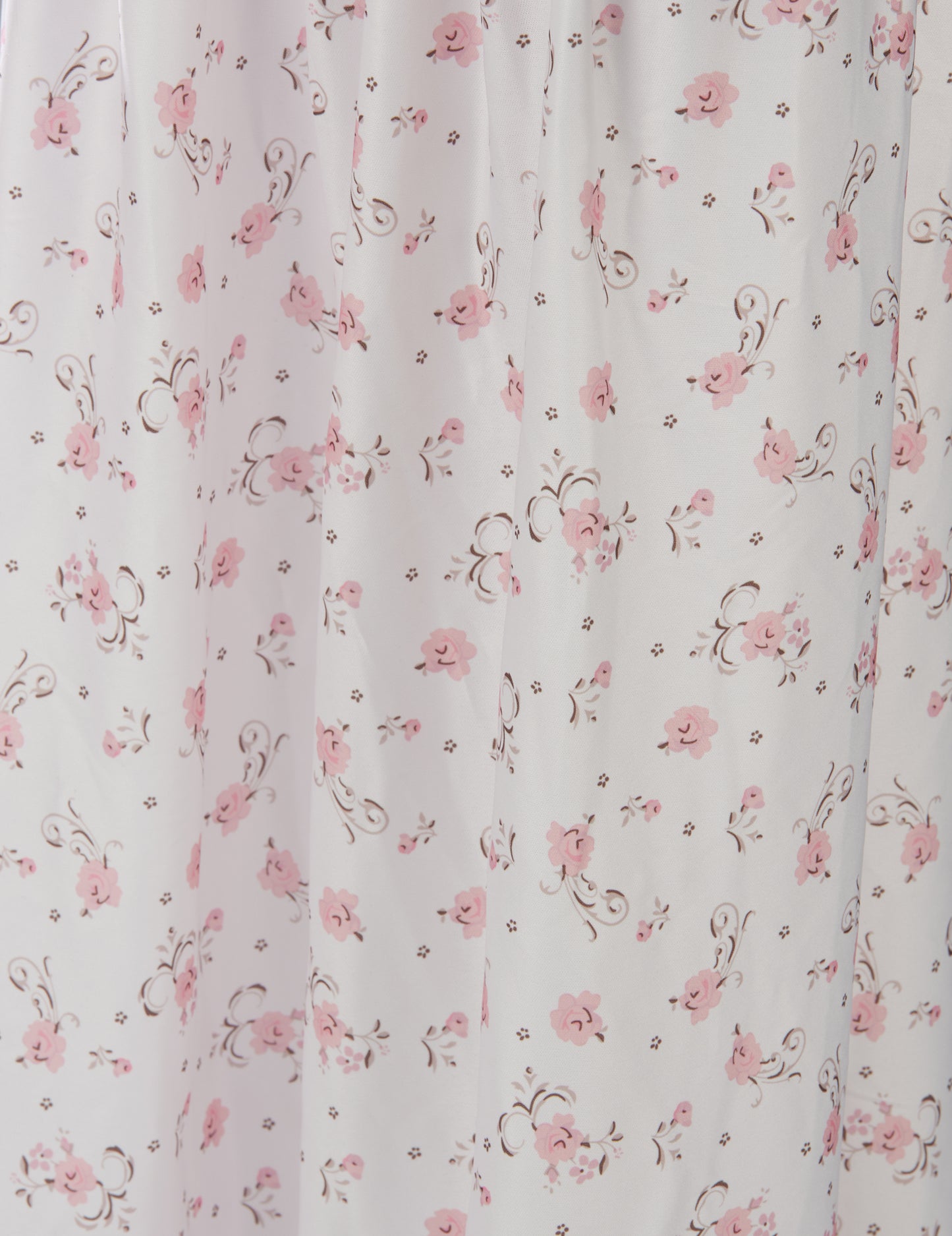 Gros plan sur le motif fleuri de la robe de la décoration animée et sonore jumelles terrifiantes