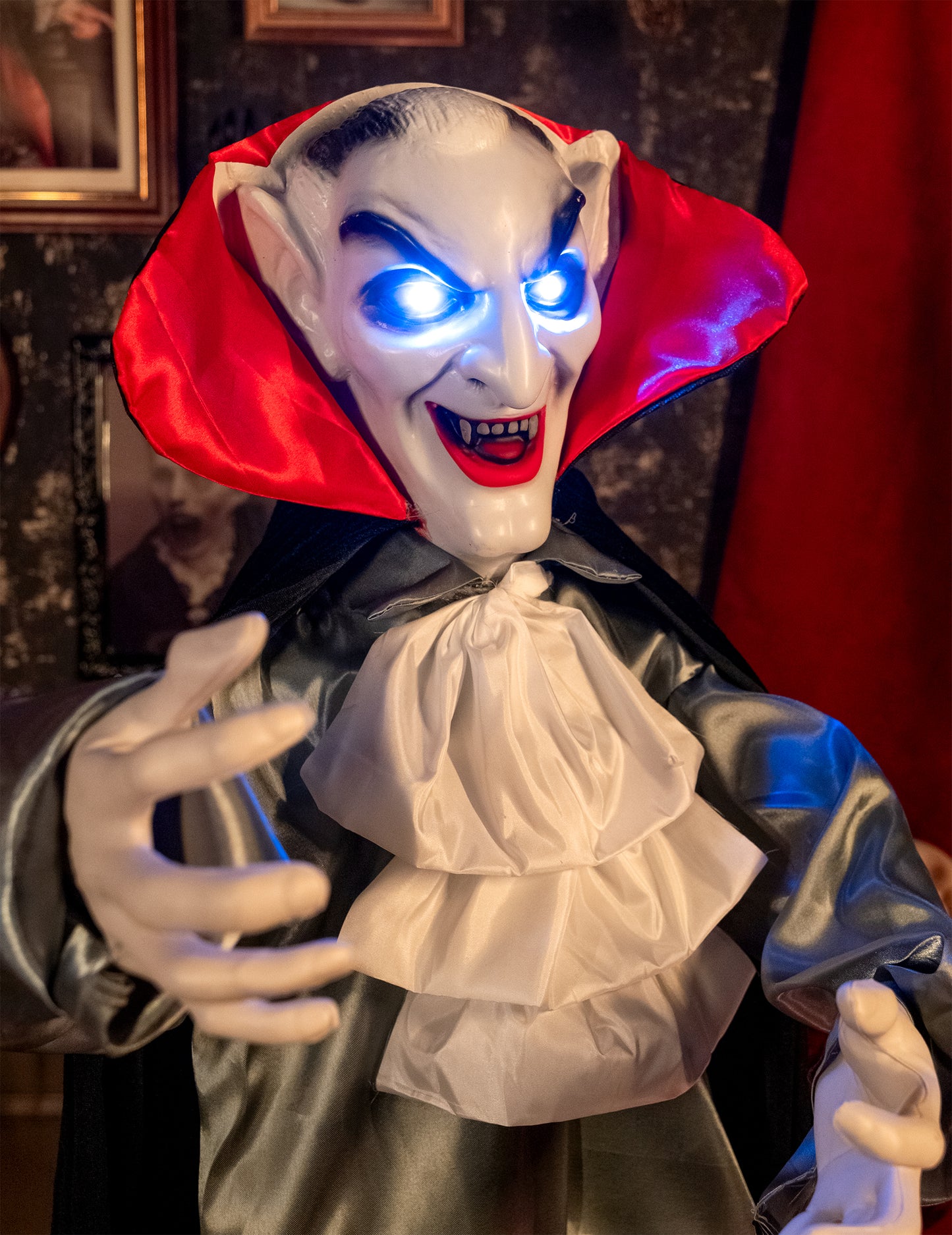 Sunet animat și decorare ușoară vampir zâmbind 165 cm