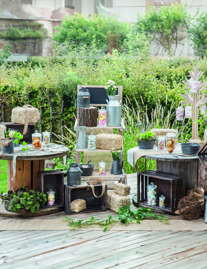 Mise en situation de la décoration botte de paille campagne naturelle