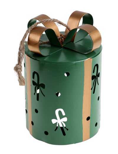 Decorațiune cadou traforată din metal verde brad 7 x 10,5 cm