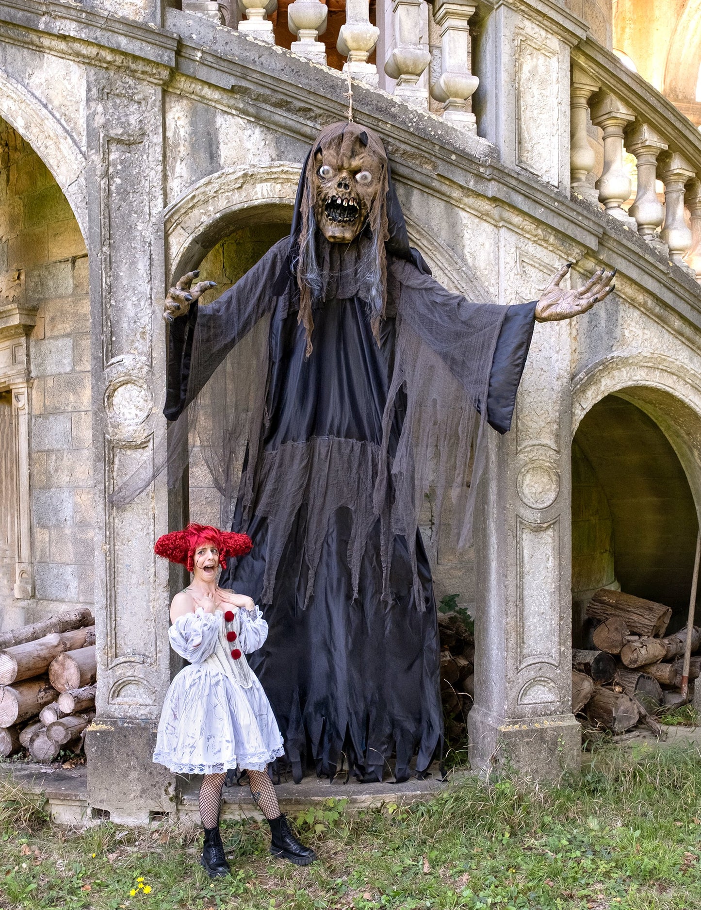 Decorațiune gigantică de Halloween: vrăjitoare/zombi agățat, 3,50 m