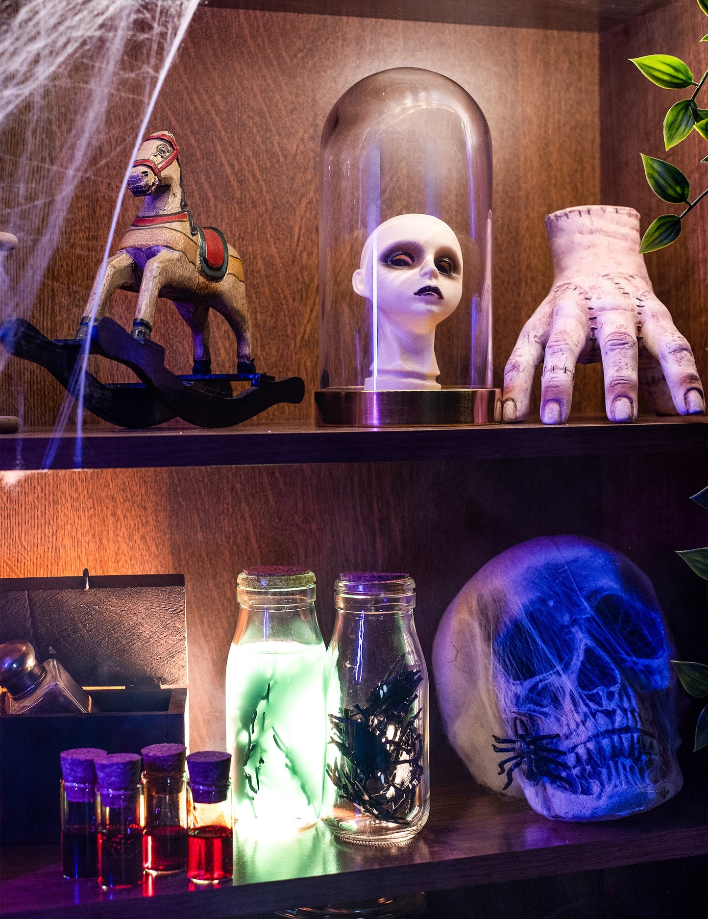 Decorații de păpuși cadaveroase