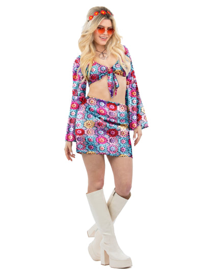 Costum anii 60 efect croșetat pentru femei