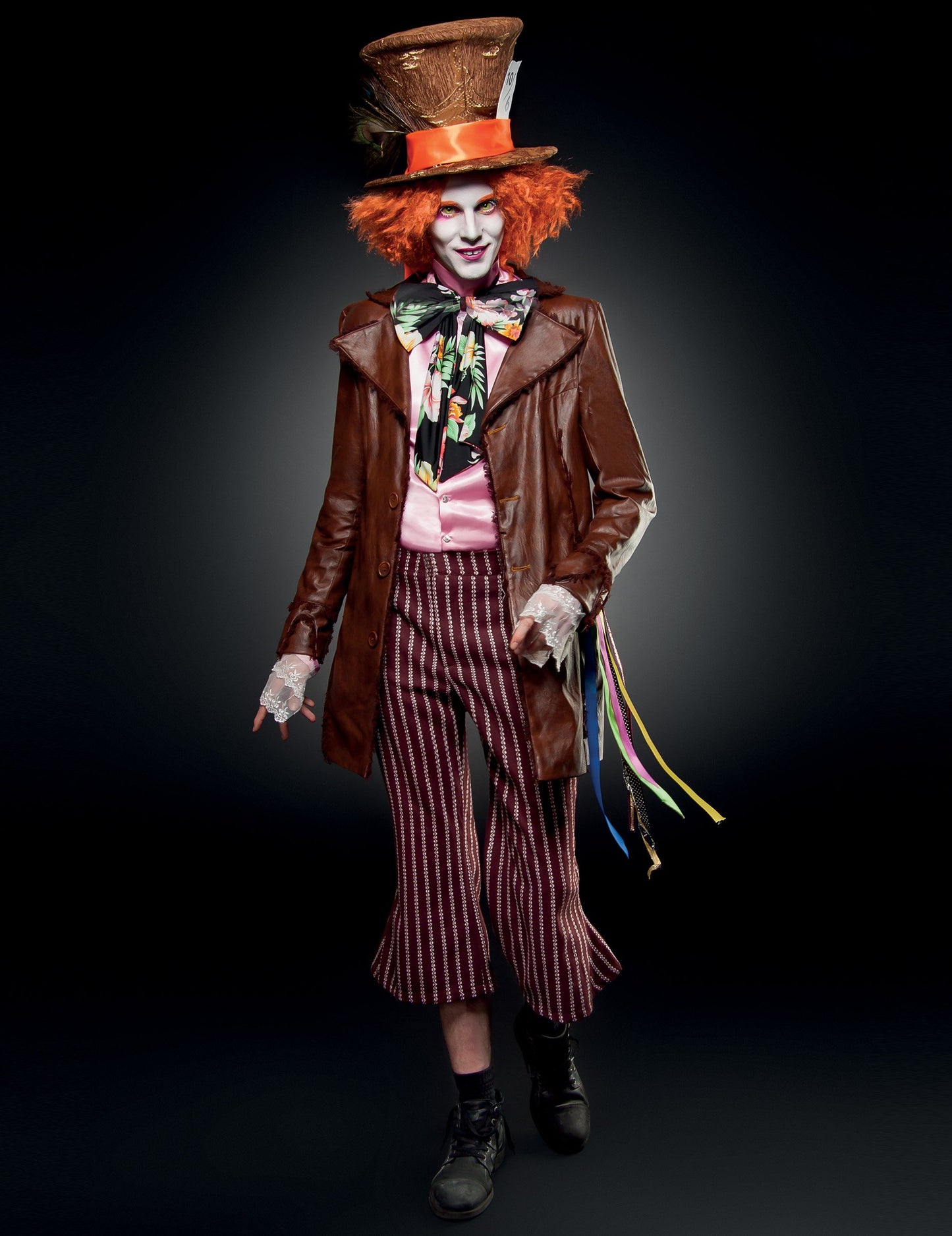 Costum de lux de costum perturbat