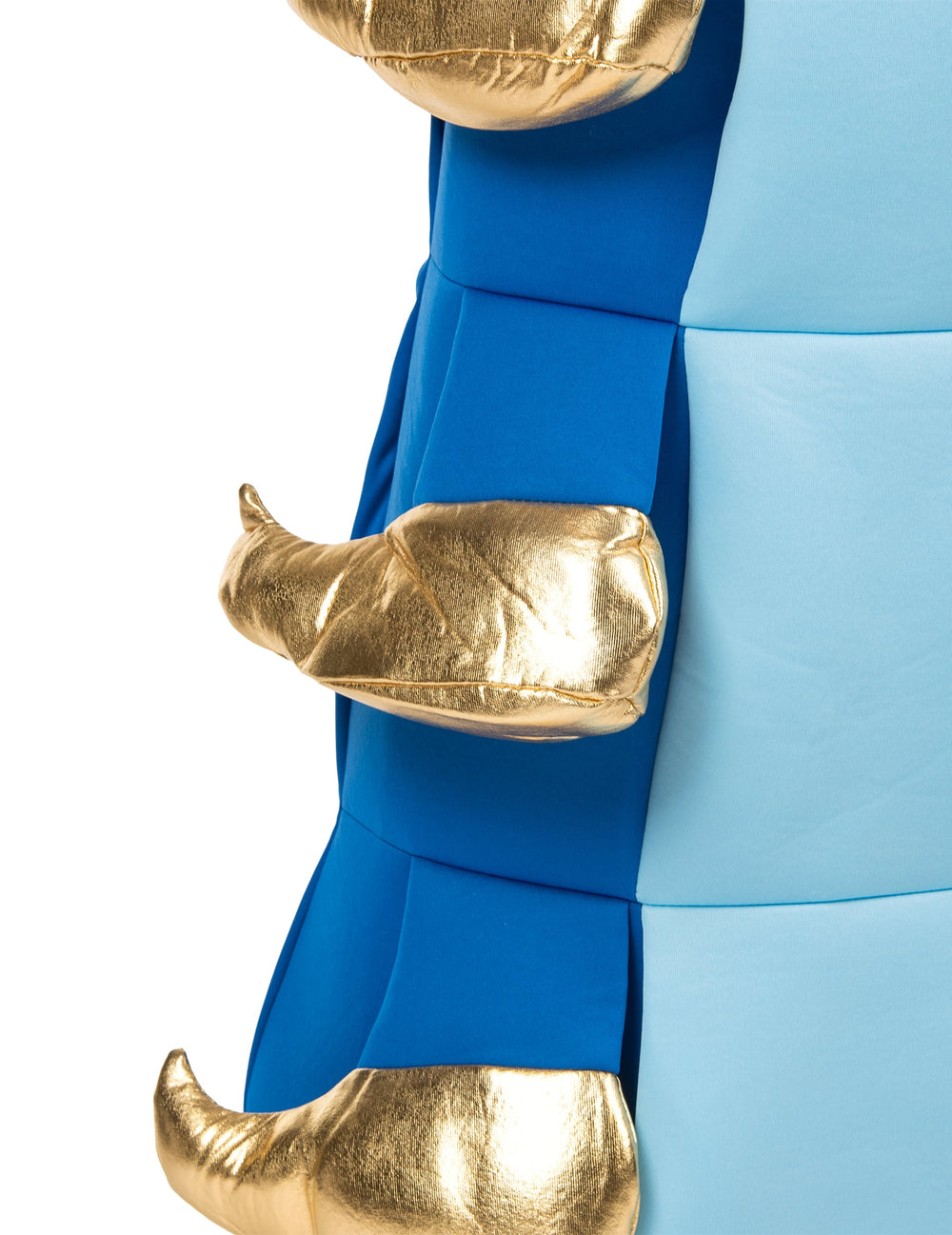 Détail des pieds dorés du déguisement de chenille pour enfant