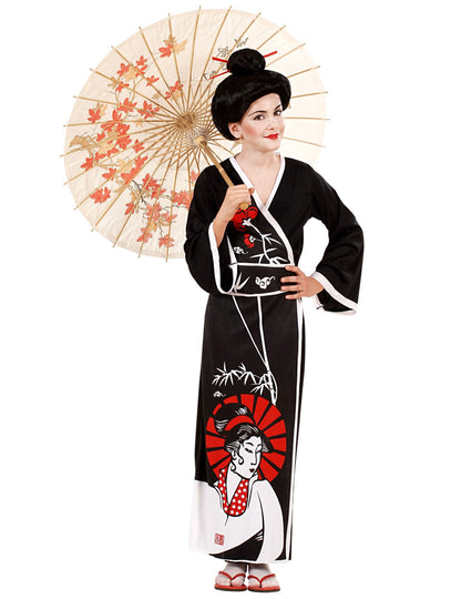 Fata de costume chinezești negre