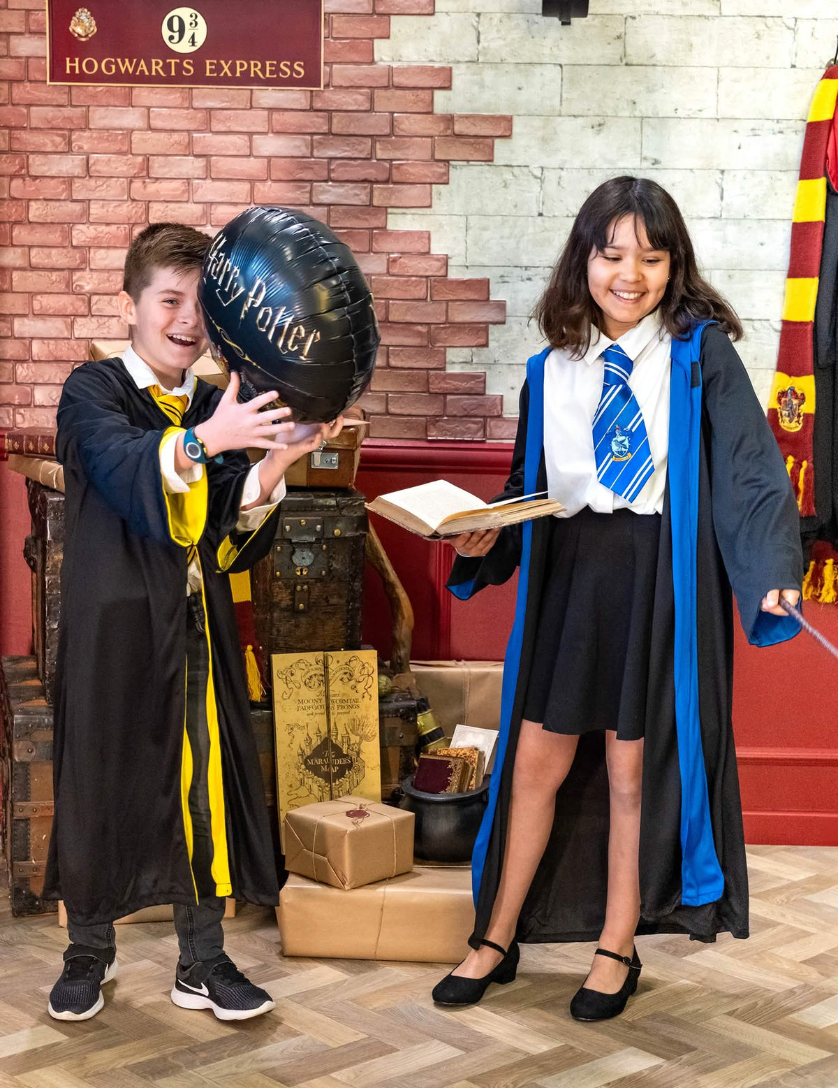 Decor cu accesorii ale costumului clasic Serdaigle Harry Potter™