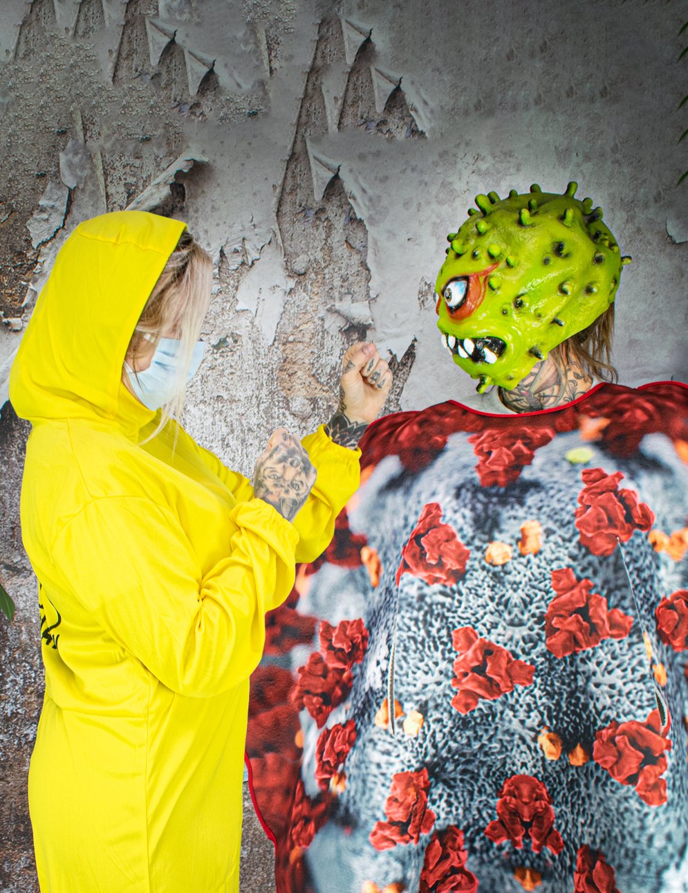 Costum combinat de contaminare pentru adulți